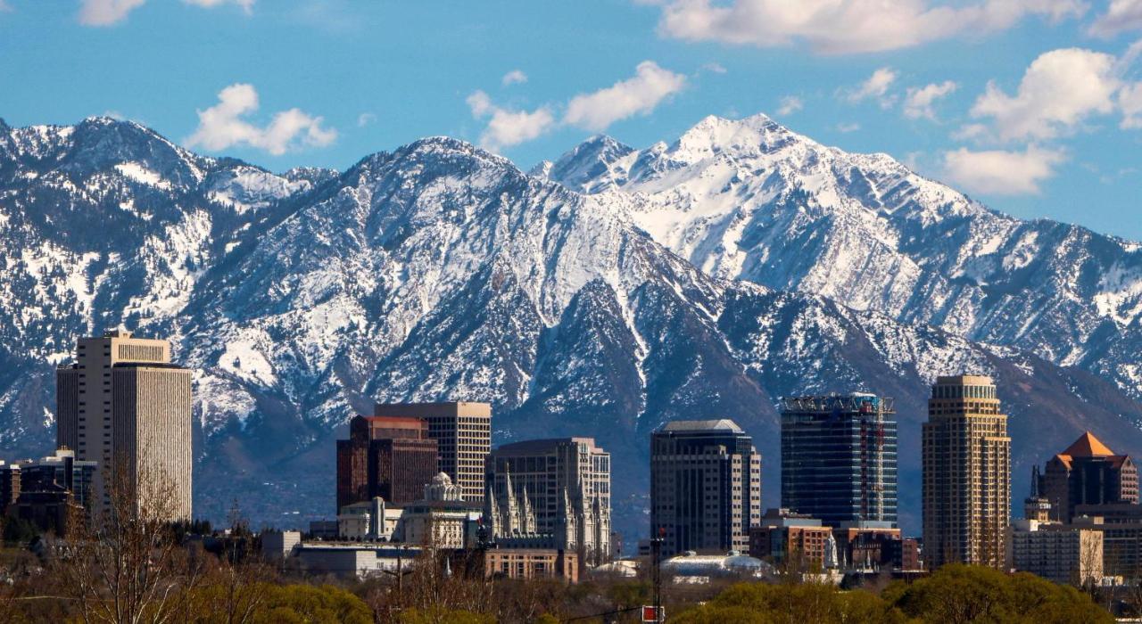 Modern Private Whole Unit 4 Bedroom Guest Suite King Bed Salt Lake City Exterior foto