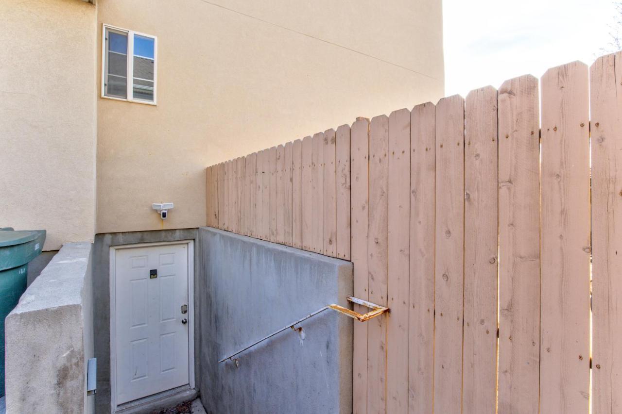 Modern Private Whole Unit 4 Bedroom Guest Suite King Bed Salt Lake City Exterior foto