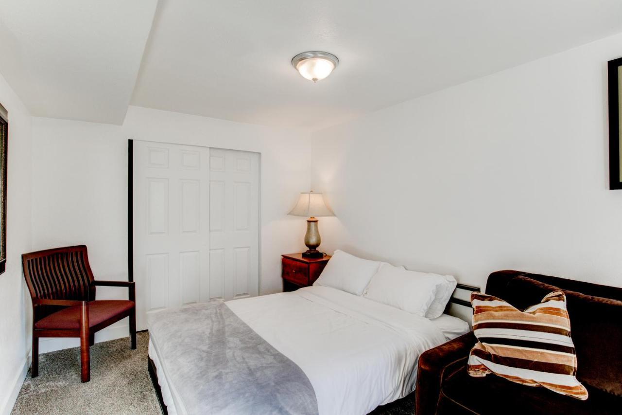 Modern Private Whole Unit 4 Bedroom Guest Suite King Bed Salt Lake City Exterior foto
