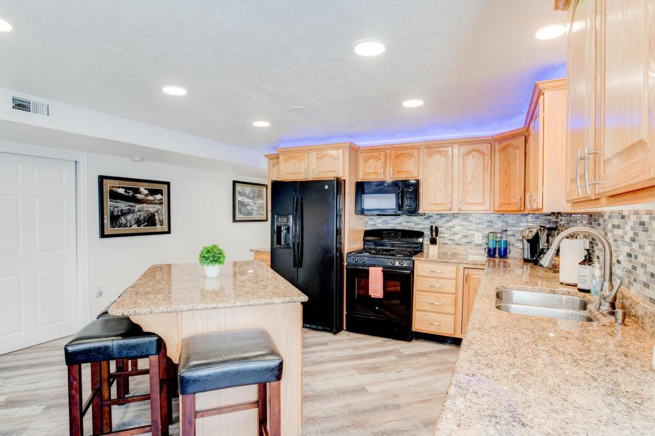 Modern Private Whole Unit 4 Bedroom Guest Suite King Bed Salt Lake City Exterior foto